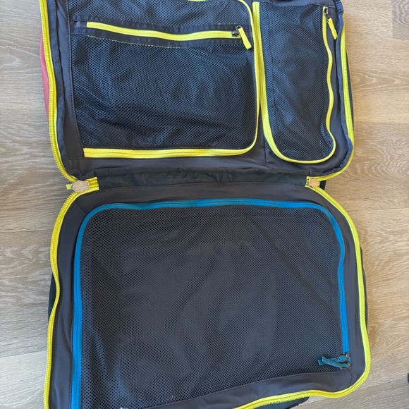 Allpa 42L Travel Duffel - Picture 6 of 7